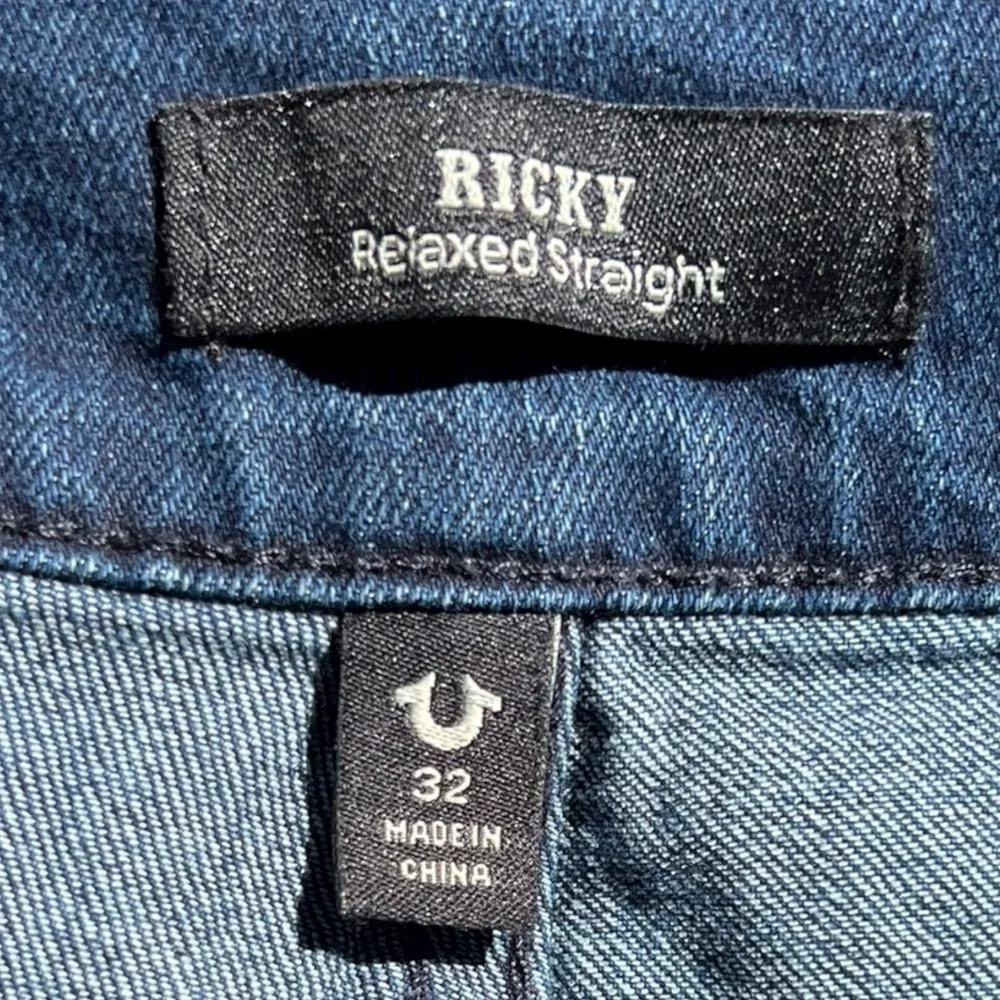 🌻NEW w/tag True Religion Ricky Red Single Needle Straight Jean Size 32x34 $159